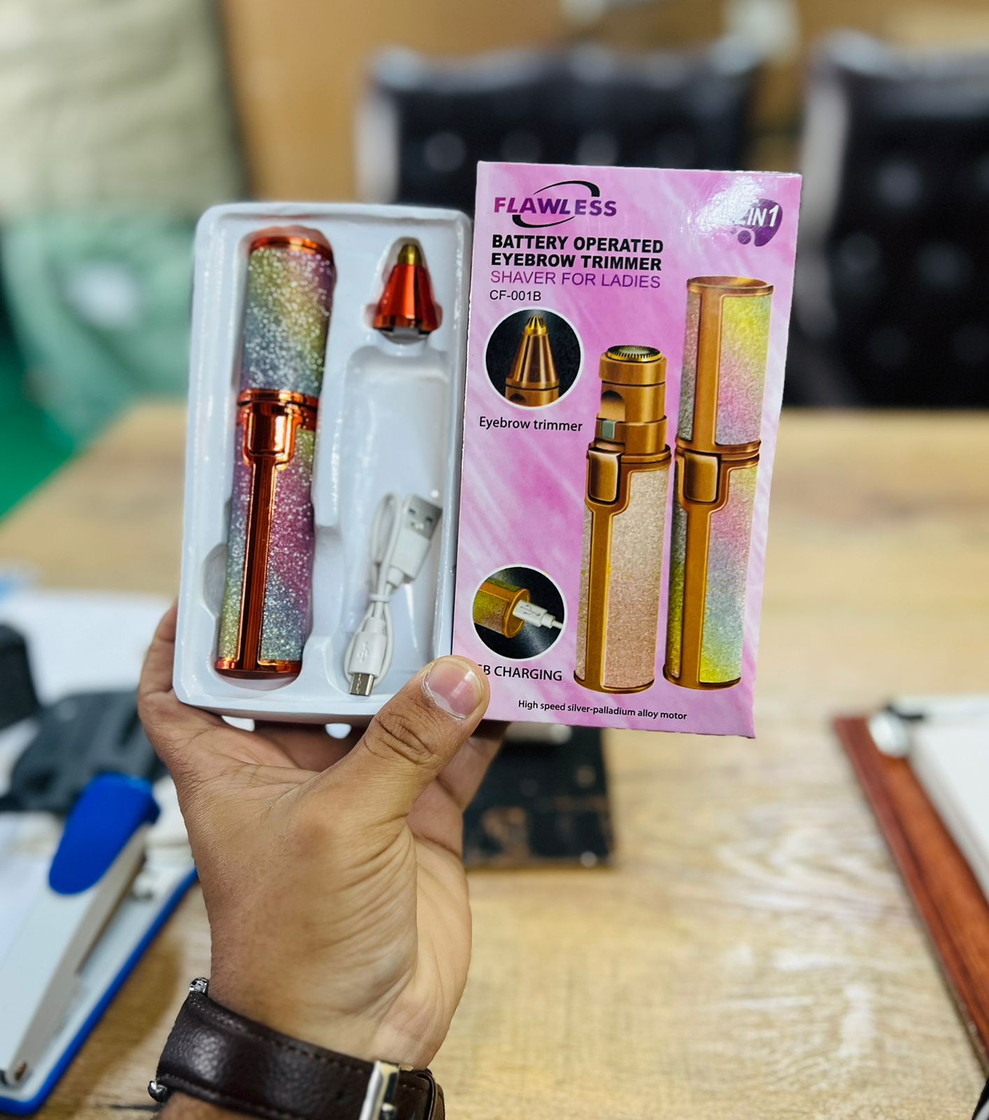 2-in-1 Electric Eyebrow Trimmer and Facial Hair Shaver for Women